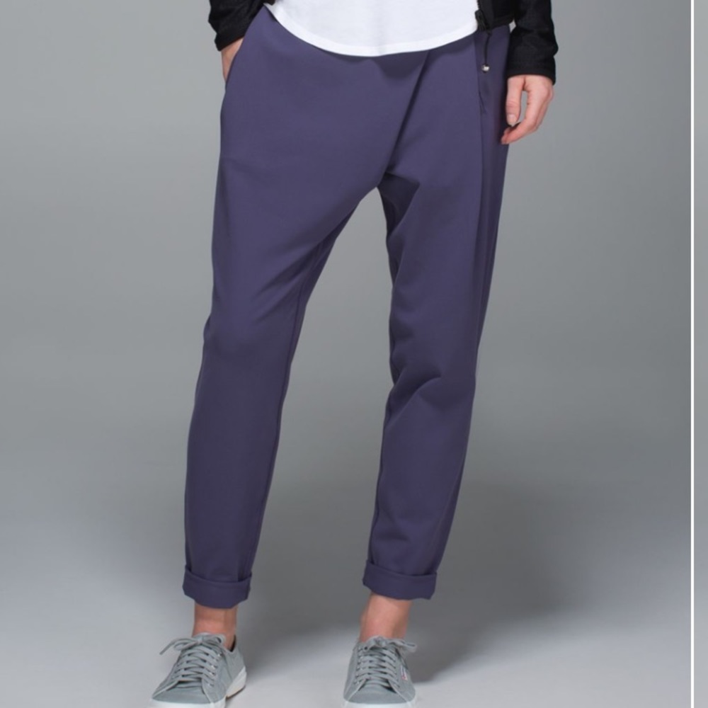 Lululemon Yogini Trouser pant. Size 10